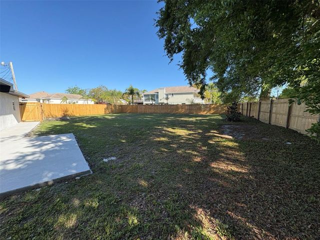 800 SAINT PETERSBURG DRIVE W, Oldsmar, FL 34677