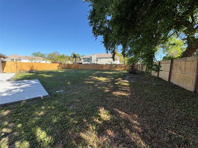 800 SAINT PETERSBURG DRIVE W, Oldsmar, FL 34677