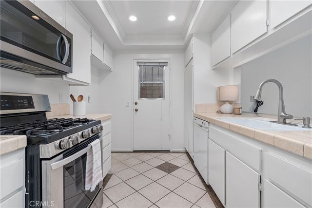 7608 E Woodsboro Avenue, Anaheim Hills, CA 92807