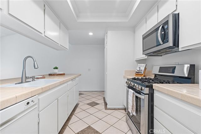 7608 E Woodsboro Avenue, Anaheim Hills, CA 92807