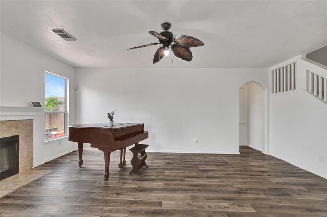 4907 Arbor Falls Lane, Houston, TX 77084