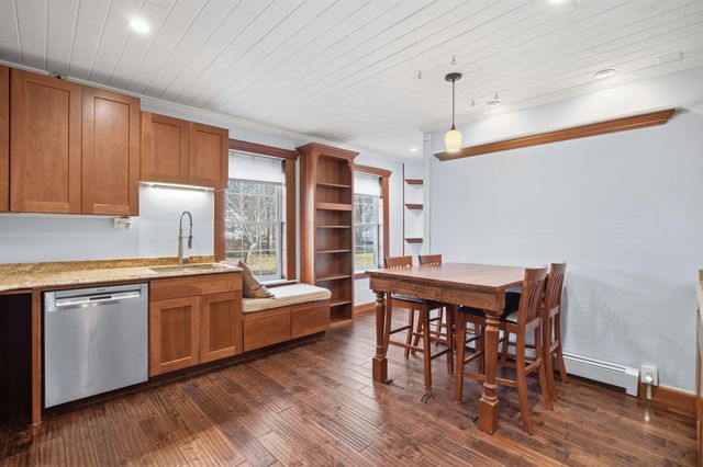 23 Old Bristol Road, New Hampton, NH 03256