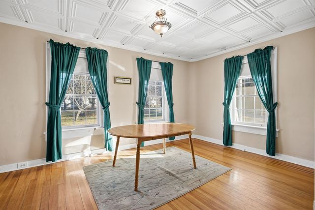 23 Old Bristol Road, New Hampton, NH 03256