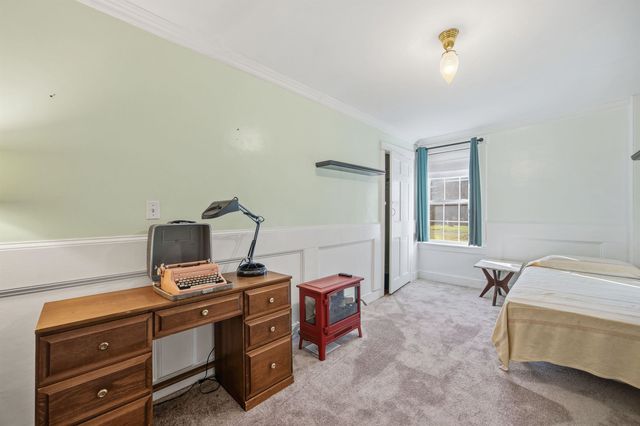 23 Old Bristol Road, New Hampton, NH 03256