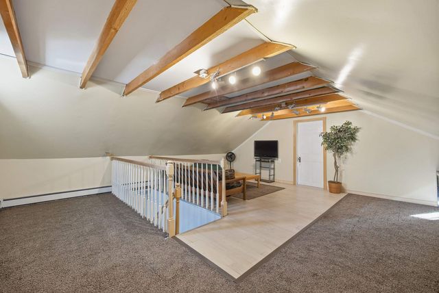 23 Old Bristol Road, New Hampton, NH 03256