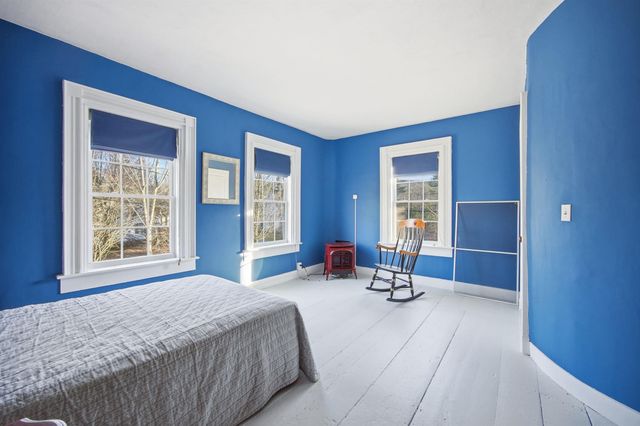 23 Old Bristol Road, New Hampton, NH 03256