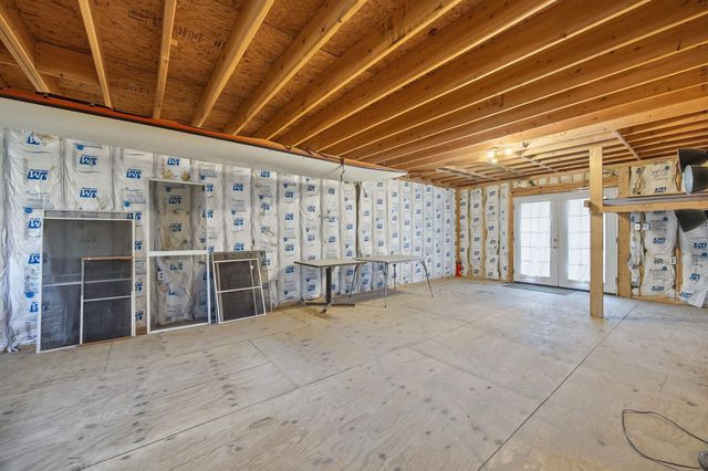 23 Old Bristol Road, New Hampton, NH 03256