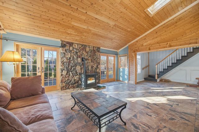 23 Old Bristol Road, New Hampton, NH 03256