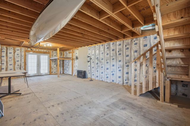 23 Old Bristol Road, New Hampton, NH 03256