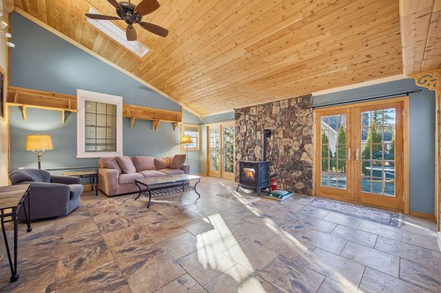 23 Old Bristol Road, New Hampton, NH 03256