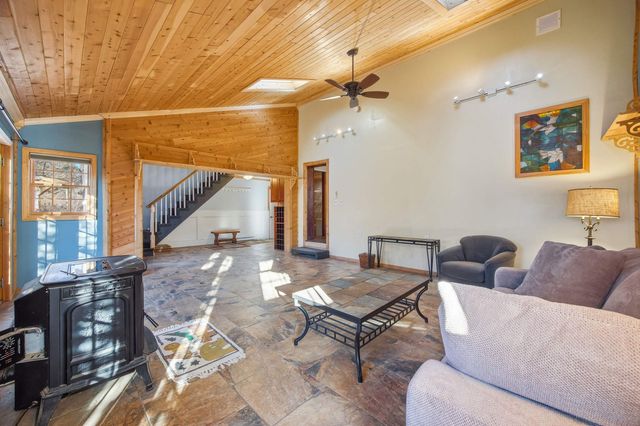 23 Old Bristol Road, New Hampton, NH 03256