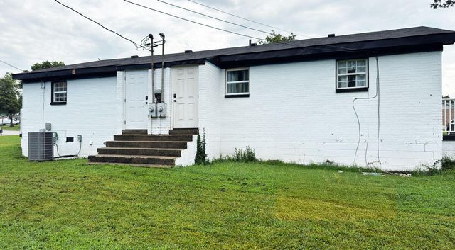 305 Longview Drive A-B, Nicholasville, KY 40356