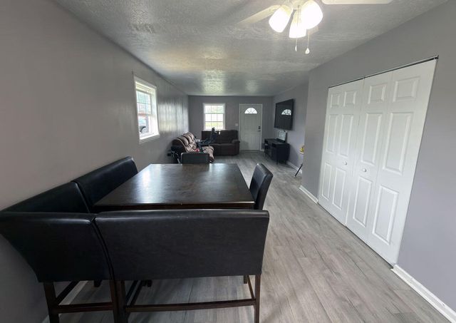 305 Longview Drive A-B, Nicholasville, KY 40356