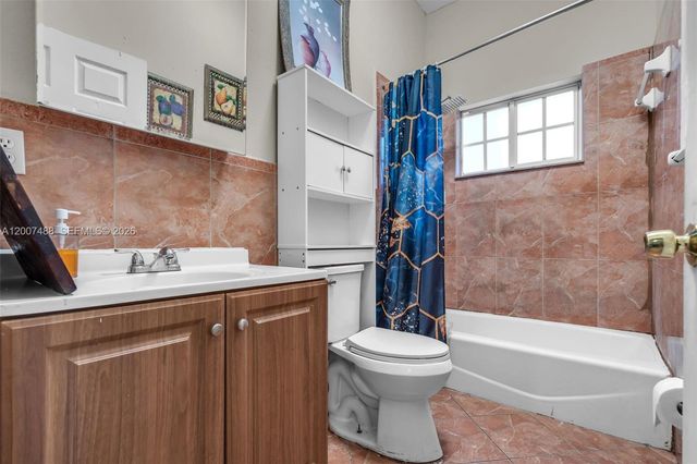 1320 NE 135th St, North Miami, FL 33161