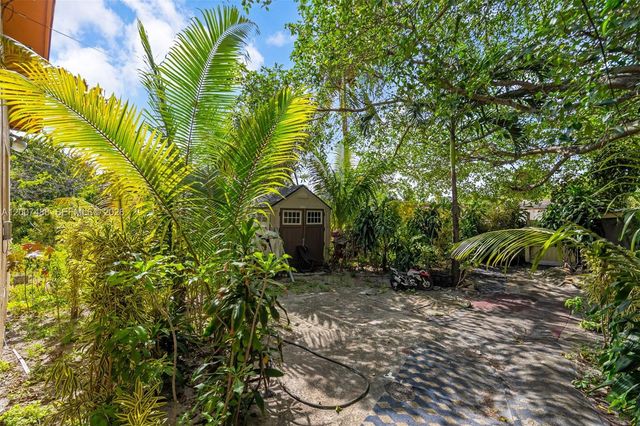 1320 NE 135th St, North Miami, FL 33161