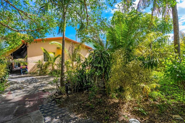 1320 NE 135th St, North Miami, FL 33161