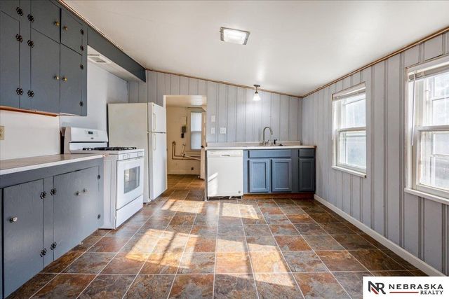 1036 N 8th Street, Lincoln, NE 68508