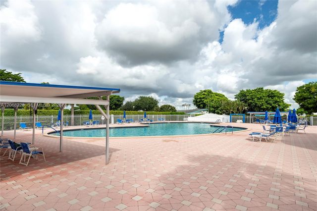 8555 NW 10th Street B106, Plantation, FL 33322
