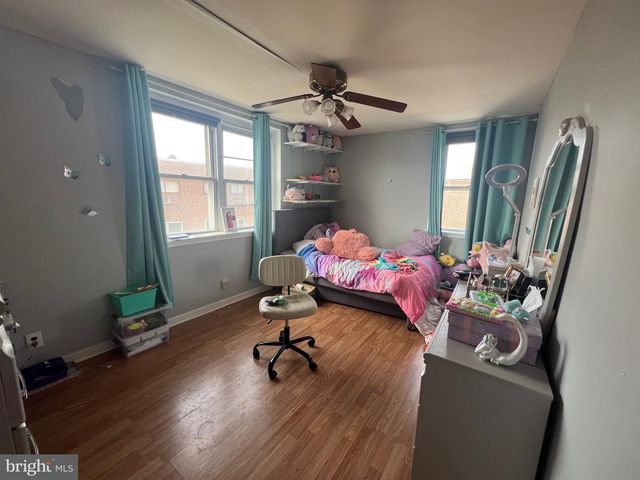 8130 FARNSWORTH STREET, Philadelphia, PA 19152
