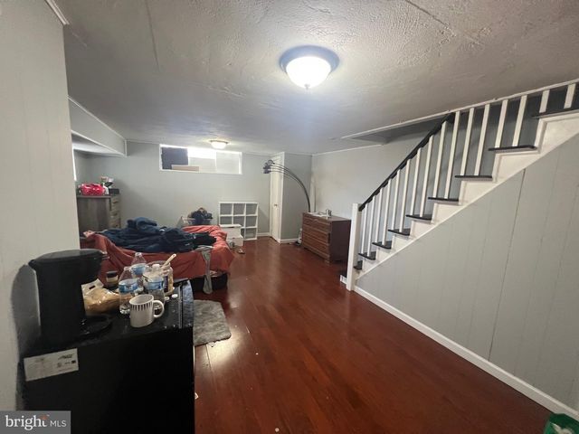 8130 FARNSWORTH STREET, Philadelphia, PA 19152