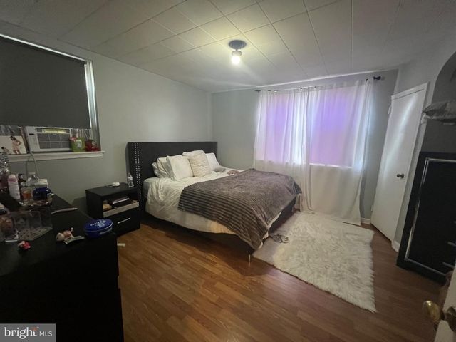 8130 FARNSWORTH STREET, Philadelphia, PA 19152