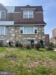 8130 FARNSWORTH STREET, Philadelphia, PA 19152
