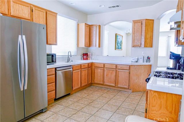 13656 Sandpiper Place, Victorville, CA 92392