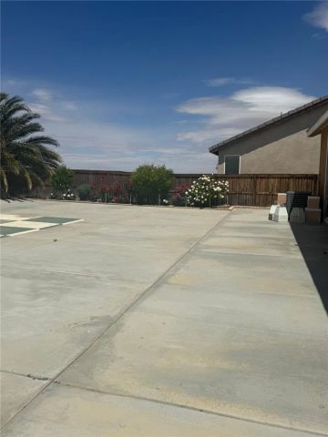 13656 Sandpiper Place, Victorville, CA 92392