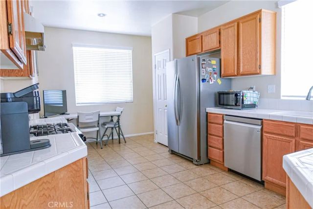 13656 Sandpiper Place, Victorville, CA 92392