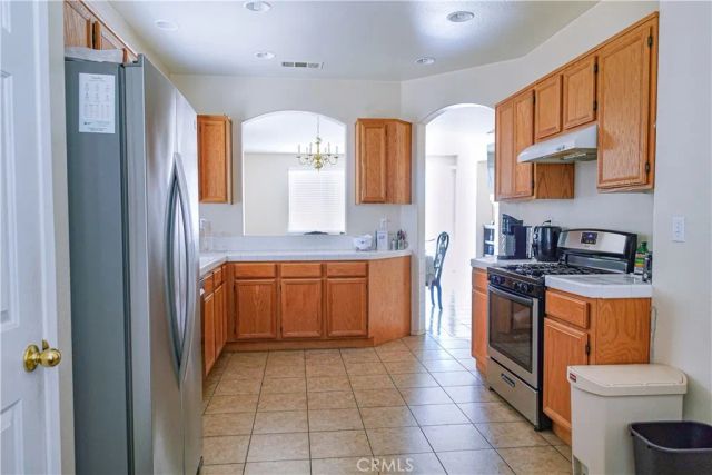 13656 Sandpiper Place, Victorville, CA 92392