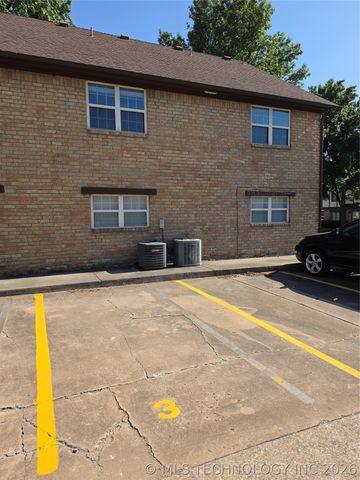 3109 E 25th Place S 3, Tulsa, OK 74114