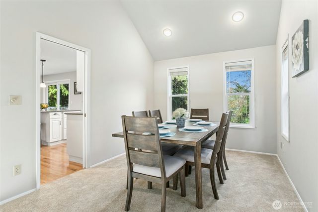 4310 209th Avenue NE, Sammamish, WA 98074