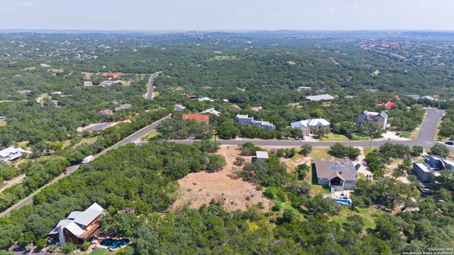 1056 FLAGSTONE DR, San Antonio, TX 78260