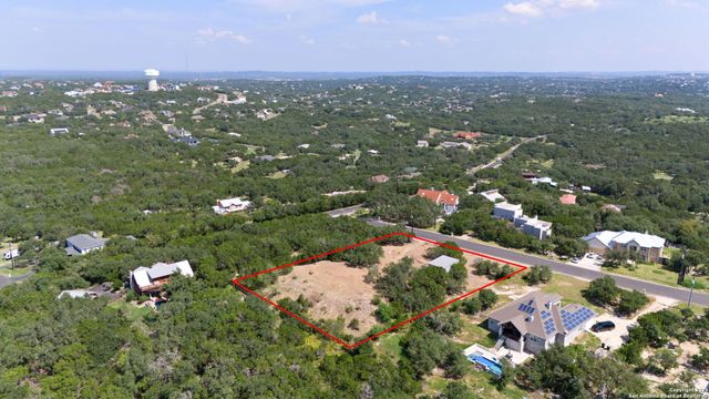 1056 FLAGSTONE DR, San Antonio, TX 78260