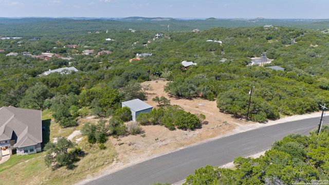 1056 FLAGSTONE DR, San Antonio, TX 78260