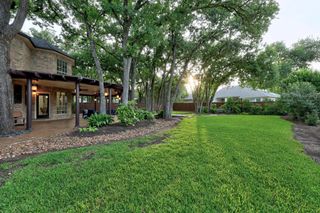 1918 Plantation DR, Round Rock, TX 78681