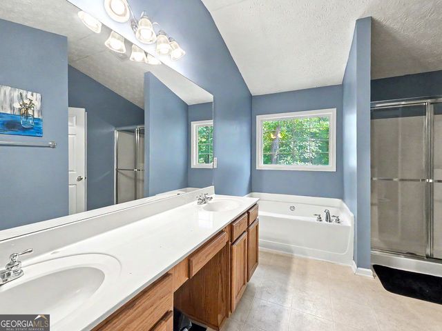 332 Chamberlyn Lane, Hiram, GA 30141