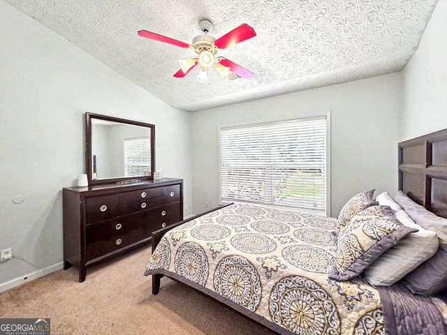 332 Chamberlyn Lane, Hiram, GA 30141