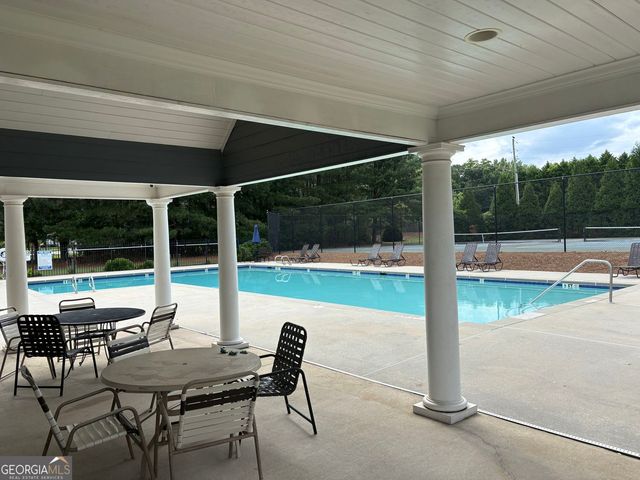 332 Chamberlyn Lane, Hiram, GA 30141