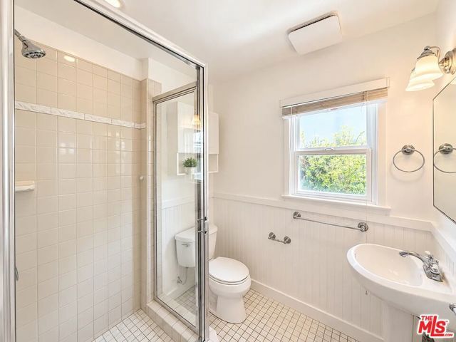 1111 21st Street D, Santa Monica, CA 90403