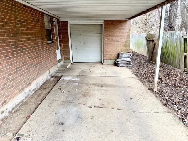 313 Hawthorne Dr, Jeffersonville, IN 47130