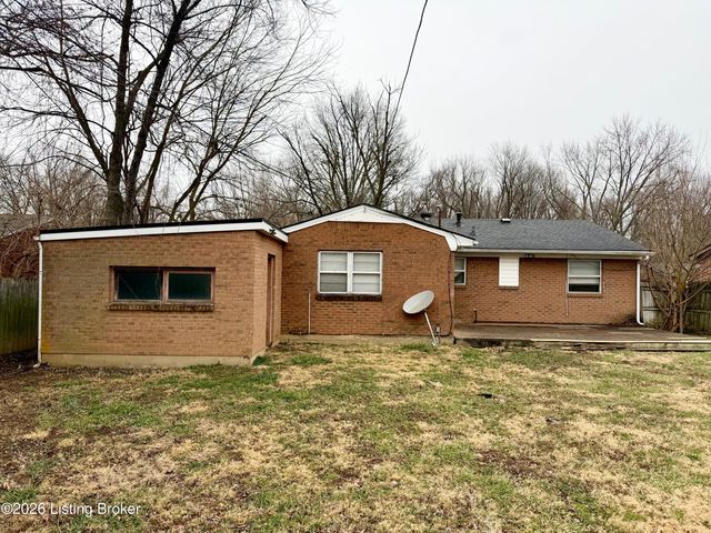 313 Hawthorne Dr, Jeffersonville, IN 47130