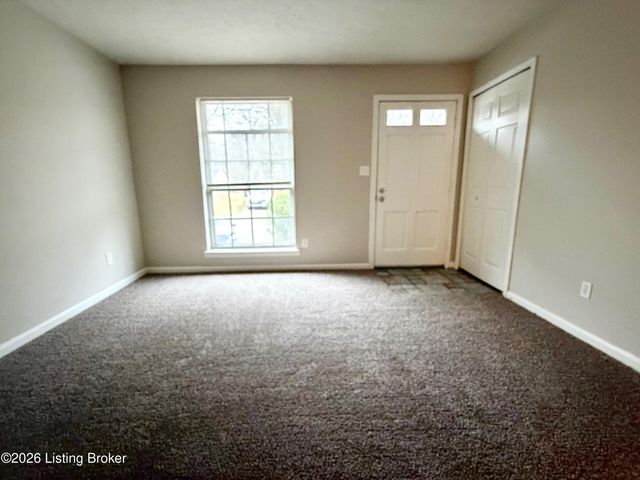 313 Hawthorne Dr, Jeffersonville, IN 47130