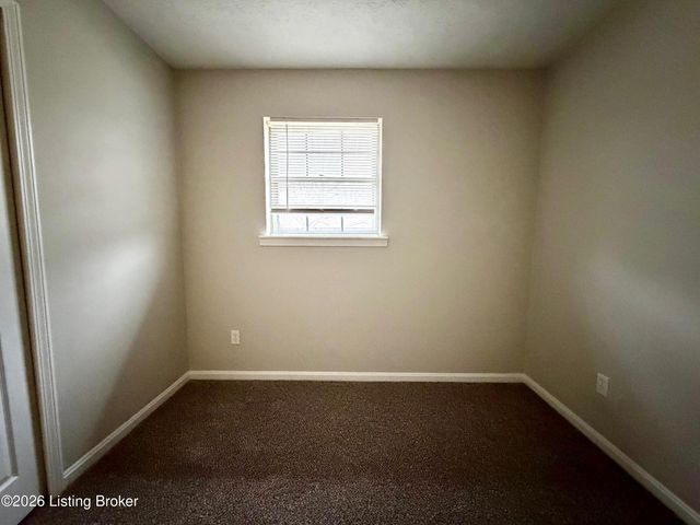 313 Hawthorne Dr, Jeffersonville, IN 47130