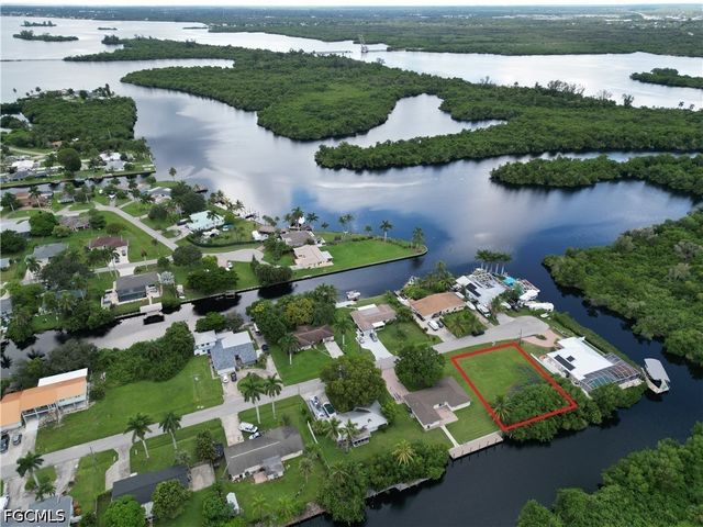 354 Morse PLZ, Fort Myers, FL 33905