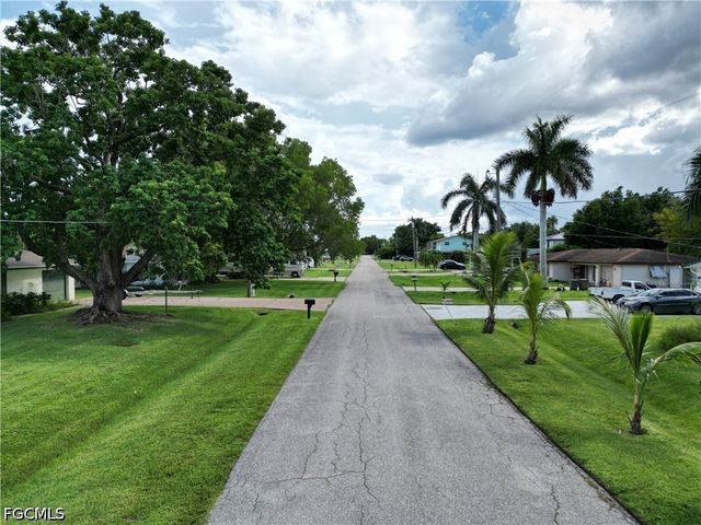 354 Morse PLZ, Fort Myers, FL 33905