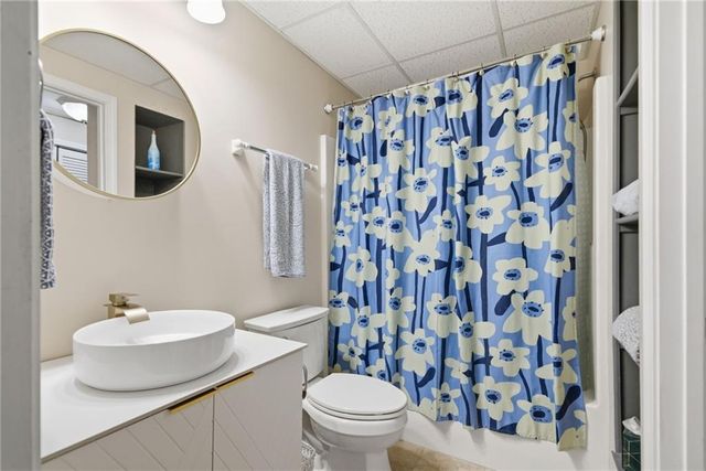 6120 Woodlake Drive, Buford, GA 30518