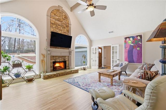 6120 Woodlake Drive, Buford, GA 30518