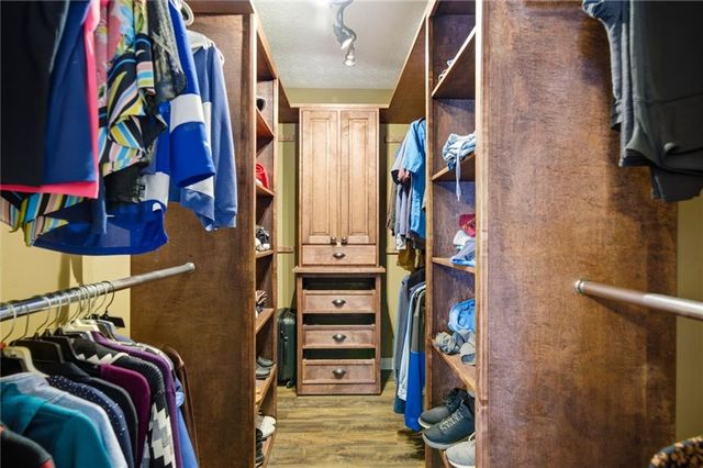 6120 Woodlake Drive, Buford, GA 30518