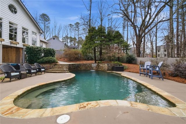 6120 Woodlake Drive, Buford, GA 30518